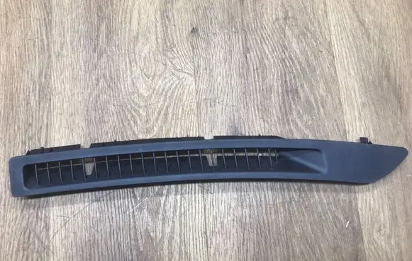 Infiniti Q70 Y51 Dash center air vent grill 687421MF0A