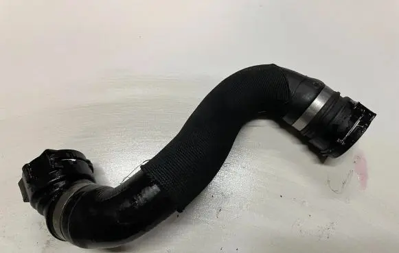 BMW 1 E81 E87 Engine coolant pipe/hose 1436077