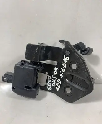 Skoda Octavia Mk2 (1Z) Tailgate/trunk/boot lock/catch/latch 1Z0827511C