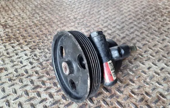 Renault Scenic II - Grand scenic II Power steering pump 8200246248
