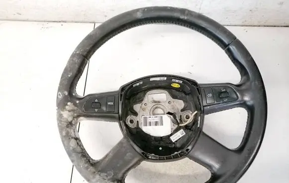 Steering wheel buttons/switches