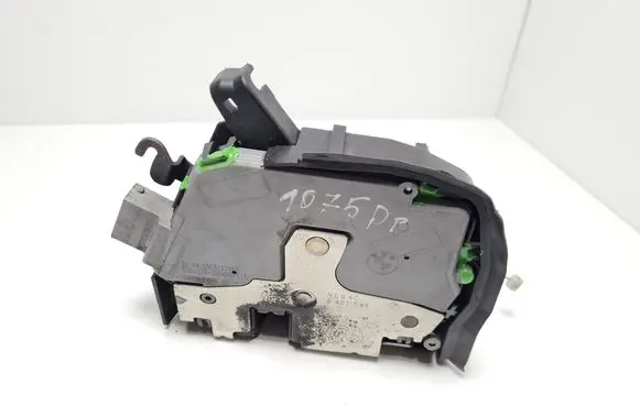 BMW X5 E53 Front door lock 8402540 0600274