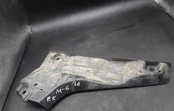 Mazda 6 Engine splash shield/under tray GHP956077
