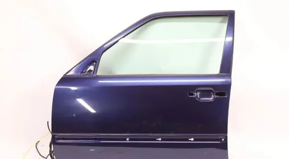 Mercedes-Benz E W124 Front door 5782749
