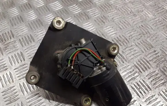 Volvo S40 Wiper motor 0390241170
