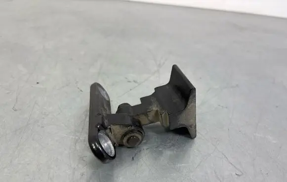 BMW 5 F10 F11 Rear door upper hinge 7185634