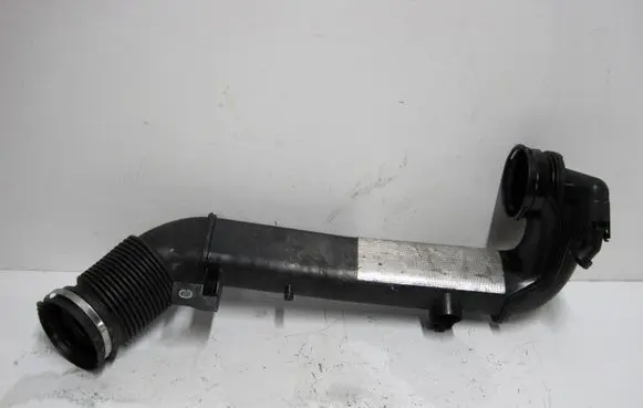 BMW 2 Active Tourer U06 Air intake duct part 8511377