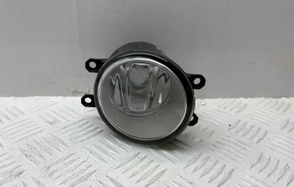 Toyota Auris 150 Front fog light 812100D041 812100D042 812100D040