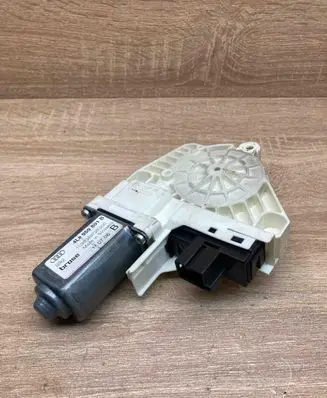 Audi Q7 4L Rear door window regulator motor 4L0959801B 1036989720200