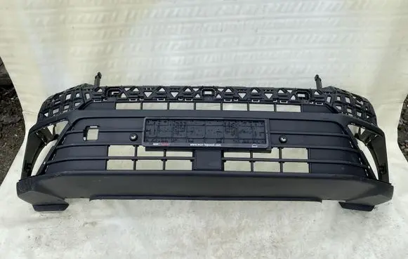 Volkswagen Crafter Front bumper 7c0807221