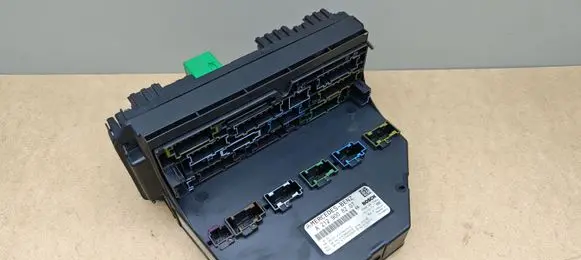 Mercedes-Benz C W204 Fuse module A2129008207