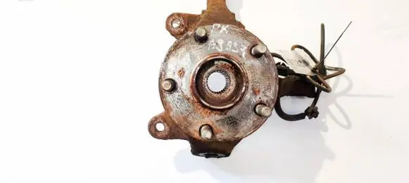 Toyota Auris 150 Front wheel hub