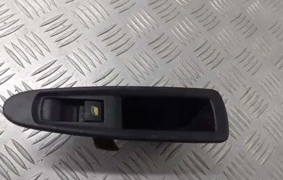 Citroen C4 I Quarter vent window switch 9650912777