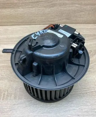 Volkswagen Tiguan Heater fan/blower 3C1820015L 3C0907521D