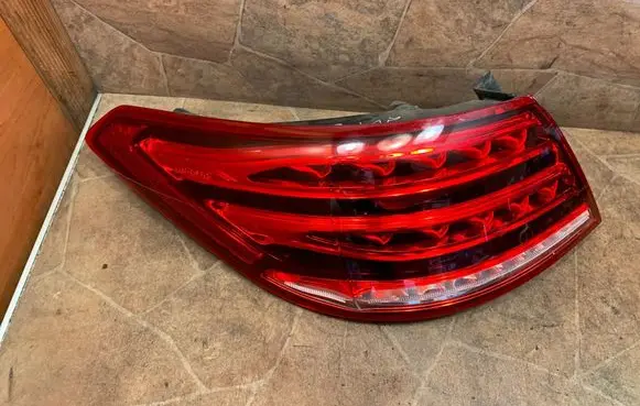 Mercedes-Benz E C207 W207 Rear/tail lights A2079063300
