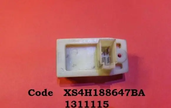 Ford Focus Heater blower motor/fan resistor XS4H188647BA 1311115