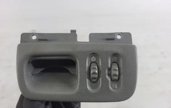 Mazda Premacy Front fog light trim/grill 4169501