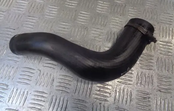 Ford Focus Intercooler hose/pipe