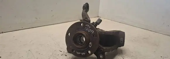 Front wheel hub
