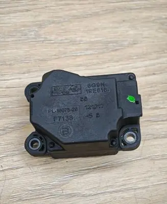 Volvo V60 Air flap motor/actuator 6g9n-19E616 F7138 121017