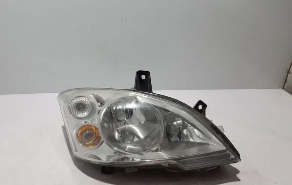 Mercedes-Benz Vito Viano W639 Headlight/headlamp A6398201961