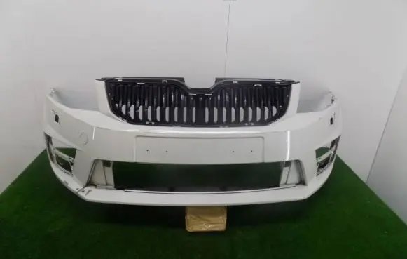 Skoda Octavia Mk3 (5E) Front bumper