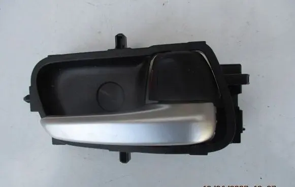 Toyota Aygo AB10 Front door interior handle 69273K0040