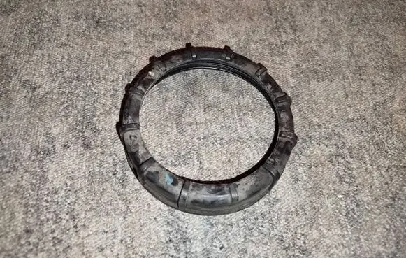 Audi TT Mk1 In tank fuel pump screw locking ring/nut 1250259