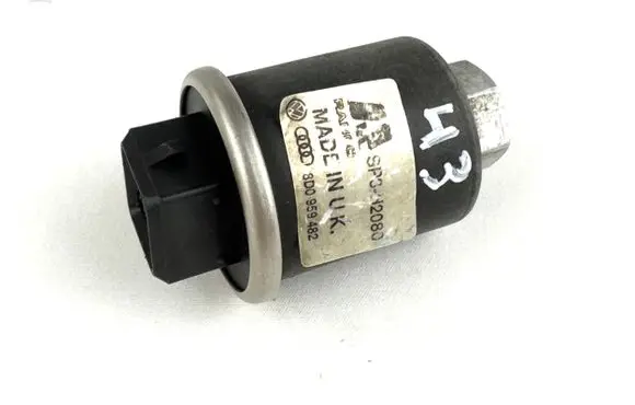 Audi A6 S6 C5 4B Air conditioning (A/C) pressure sensor 8d0959482