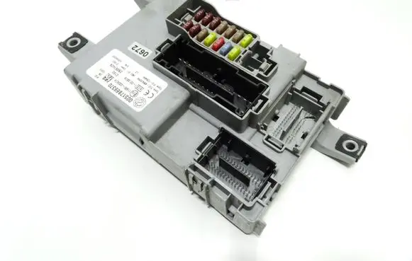 Fiat 500 BSM Control unit 00517869370 28097429 116RI000674