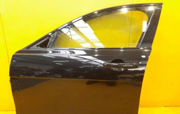 Jaguar XE Front door