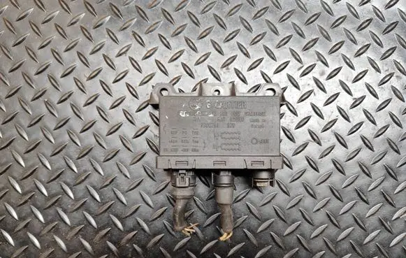 Renault Laguna I Glow plug pre-heat relay 7700790