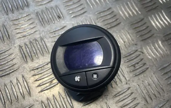 Renault Espace - Grand espace IV Climate control unit 8200028450A 09380399F 0399H223410061