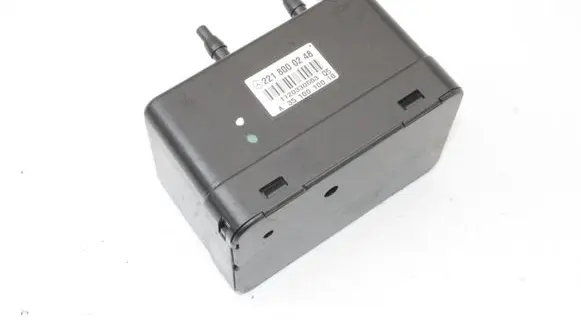 Mercedes-Benz S W221 Central locking vacuum pump A2218000248 2218000248