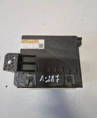 Toyota Prius (XW30) Comfort/convenience module 8865047090 1777000214