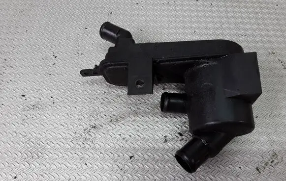 Ford Focus Breather/breather pipe/hose XS4Q6A785AB