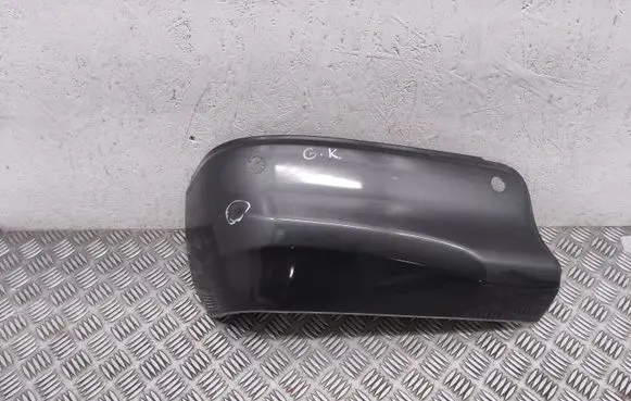 Toyota Hilux VIII Rear bumper corner part panel trim