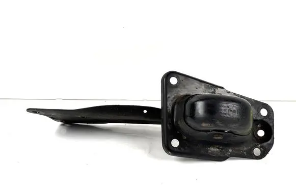 Volkswagen PASSAT B8 Rear upper control arm/wishbone 5Q0505226C