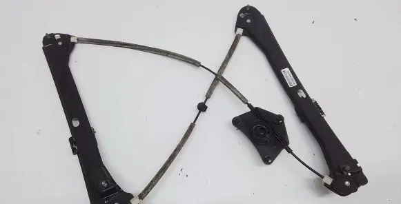 Volkswagen PASSAT B7 USA Front window lifting mechanism without motor 561837461D