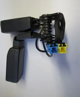 Mercedes-Benz A W176 Middle seatbelt buckle (rear) A1768600469