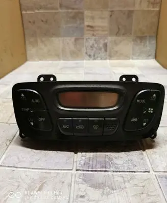 Hyundai Santa Fe Climate control unit 9725026