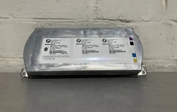 BMW 5 E60 E61 Bluetooth control unit module 9224421