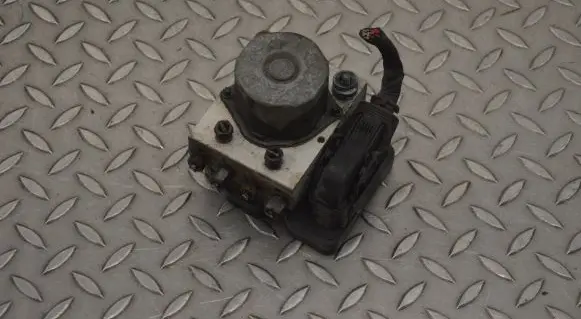 Tesla Model S ABS Pump 103779700D