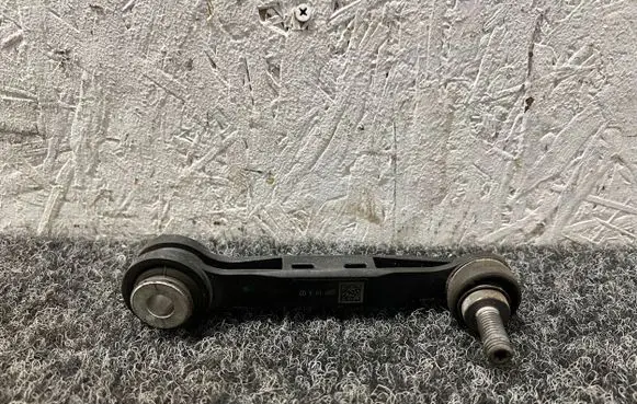 BMW X3 G01 Rear anti-roll bar/stabilizer link 6870702