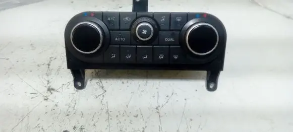 Nissan Qashqai Climate control unit 27500BB50A 27500BB50AD