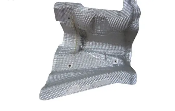 Volvo XC40 Exhaust heat shield 18R