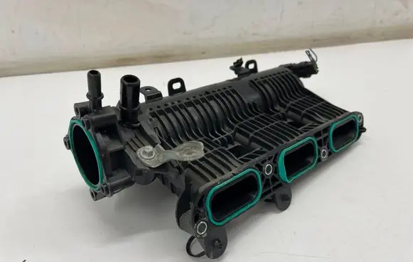 Ford Fiesta Intake manifold HX7G9424AA