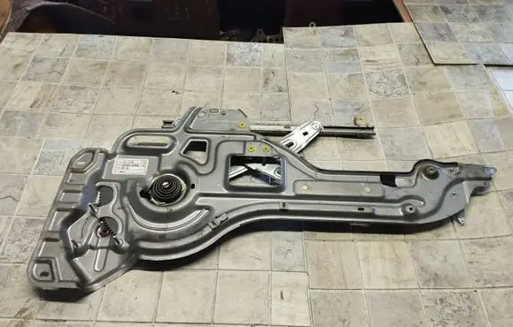 Hyundai Trajet Rear door window regulator with motor 834803A000