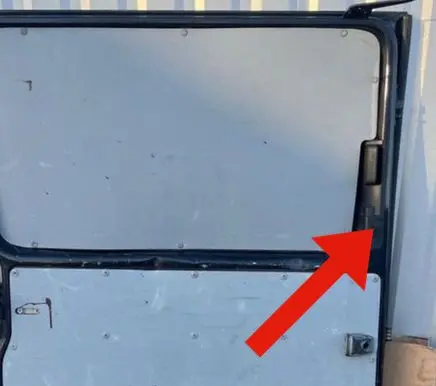 Volkswagen Transporter - Caravelle T5 Sliding door cover cap 7H0843187