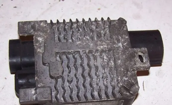 Ford Focus Coolant fan relay 940002906